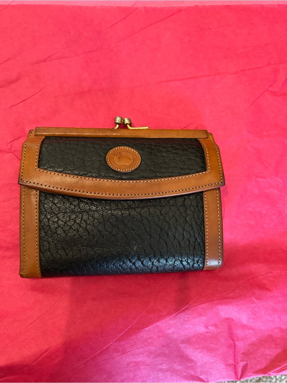 Dooney & Bourke Vintage Women’s Brown/Black Bifold kiss lock Wallet. GUC